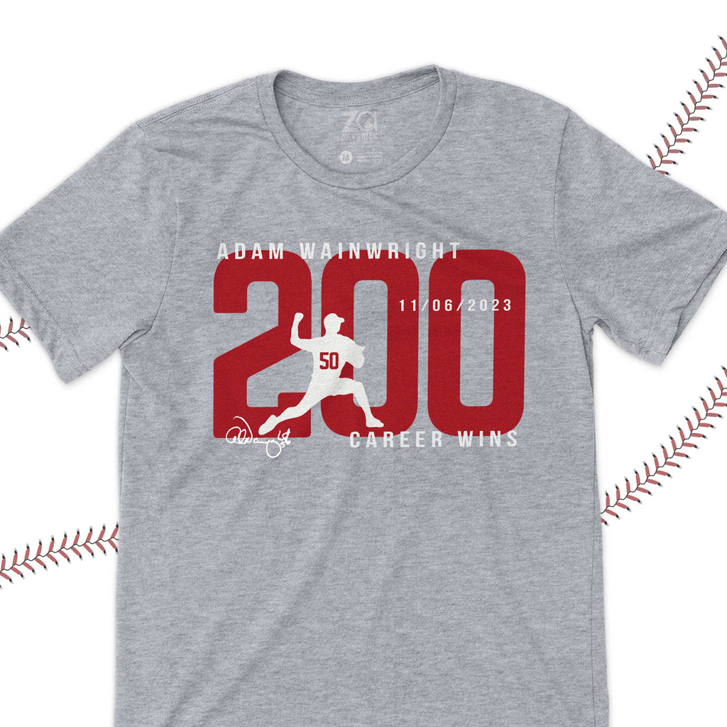 Adam Wainwright 200 wins t-shirt local gifts St. Louis Cardinals